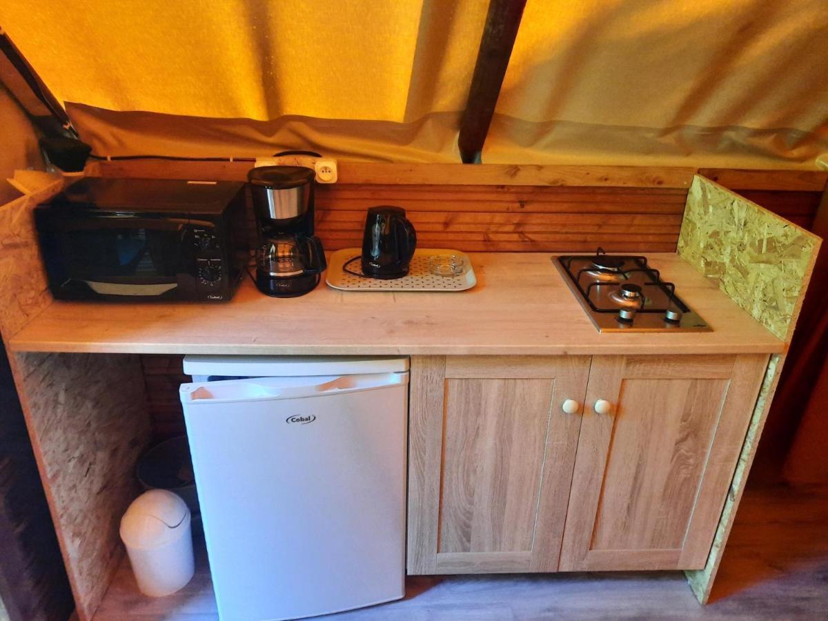 Camping Des Drouilhedes Peyremale Exterior foto