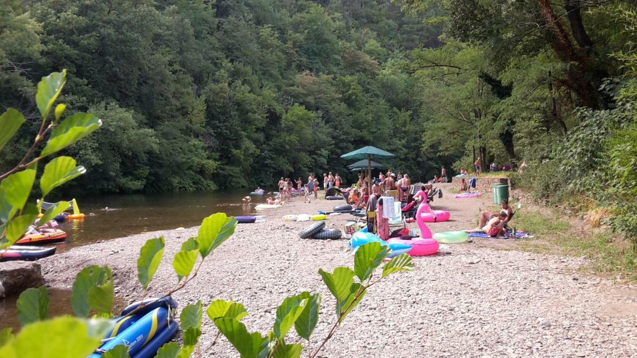 Camping Des Drouilhedes Peyremale Exterior foto